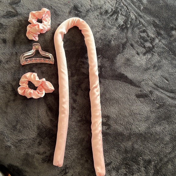 heatless curls - Picture 5 of 6